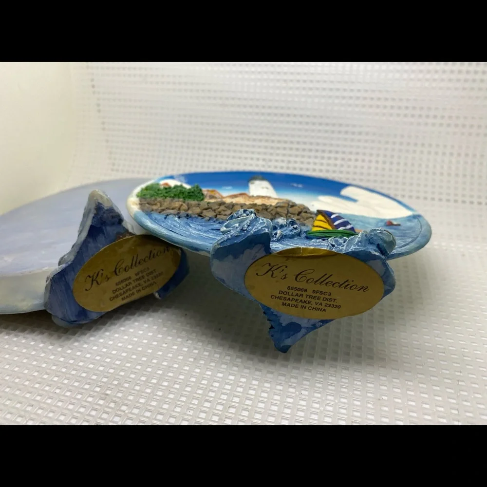 K's Collection Decorative/ Collectible Lighthouse plates on stand (4 1/2” dia.)